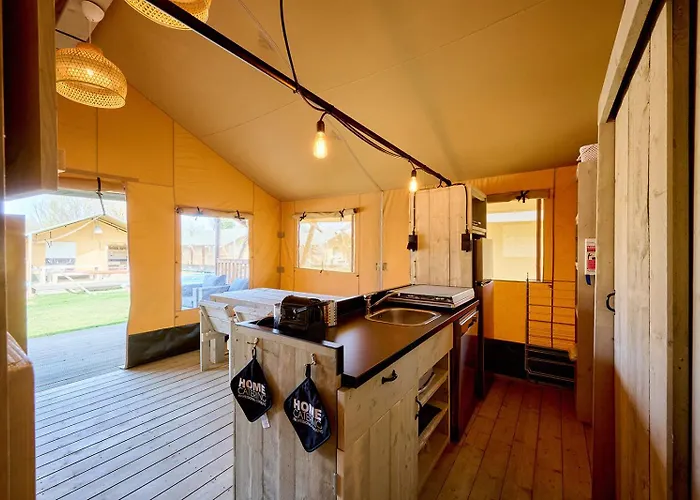 Glamping Luxe tent
